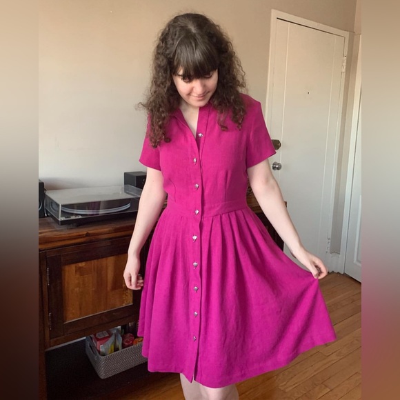 Magenta Shirt Dress with stingray buttons - Picture 4 of 4